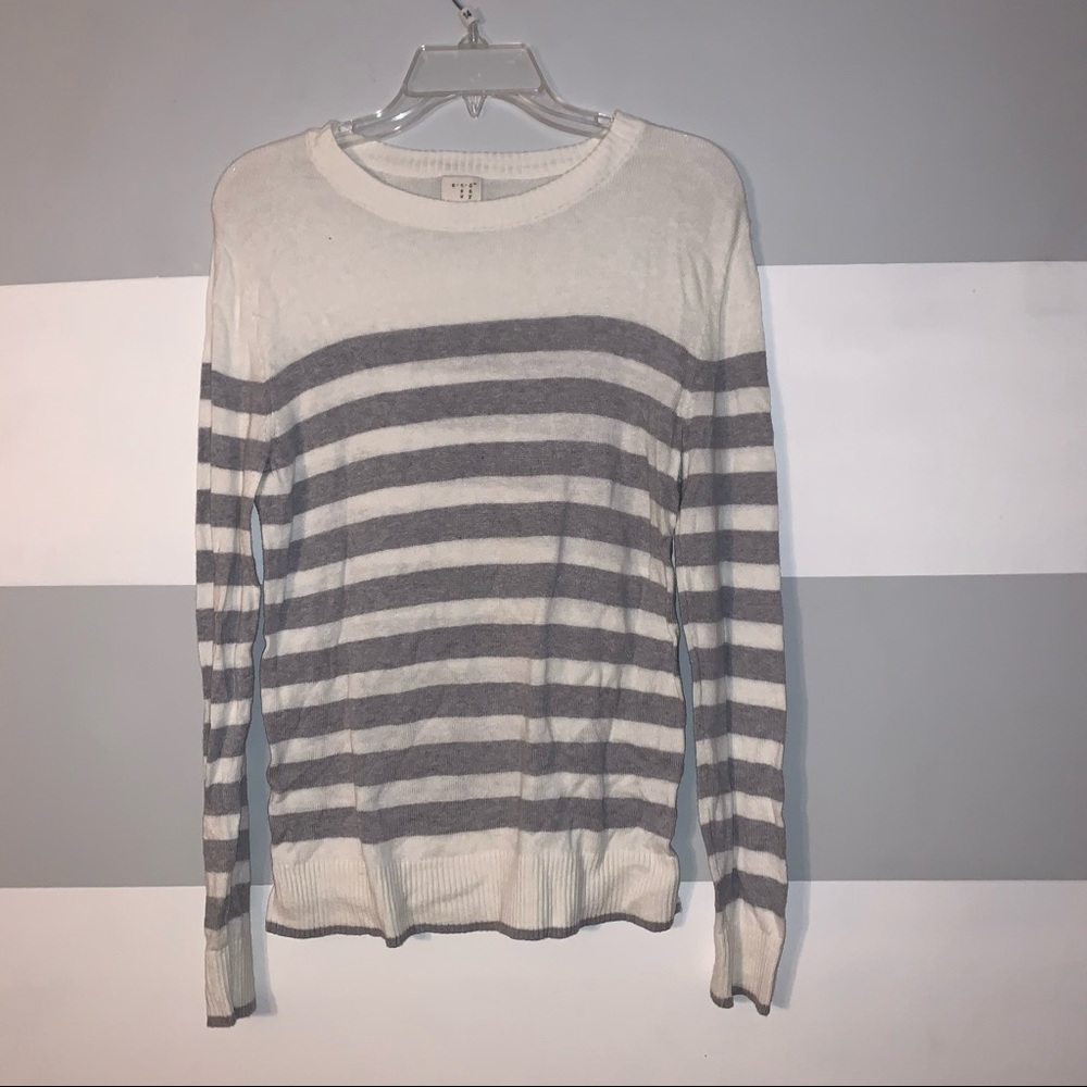 sweater || a n d e a w y